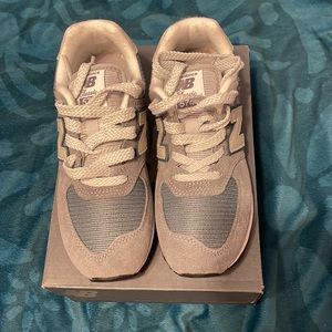 Brand new! New Balance 574